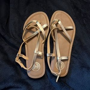 So authentic American heritage gold & tan sandals like new woman’s size 8 1/2 M
